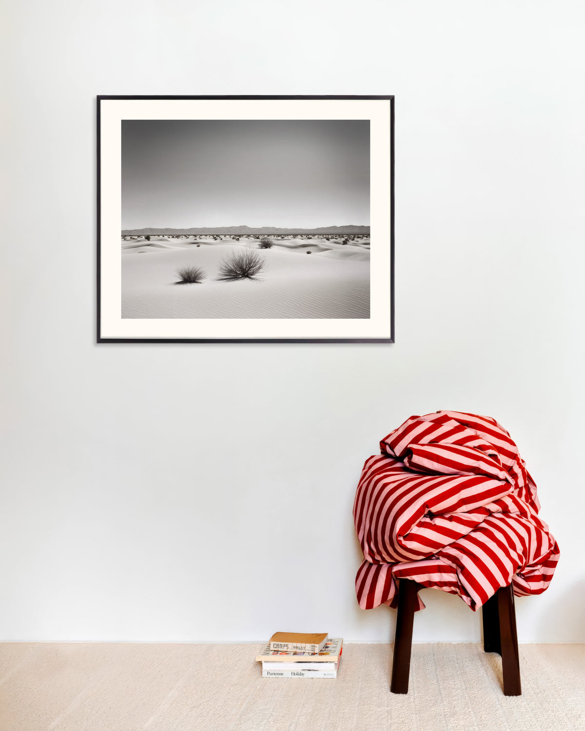Poster of Urban, black and white abstract explorations, Desert - Poster, with metal frame